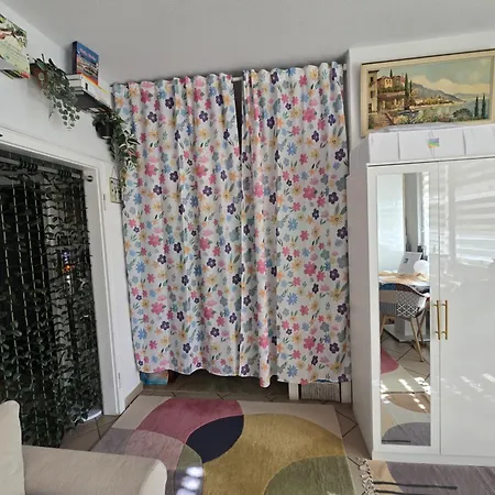 Zentrales Naehe Dom 5 Haltestellen Bis Koelnmesse * Köln