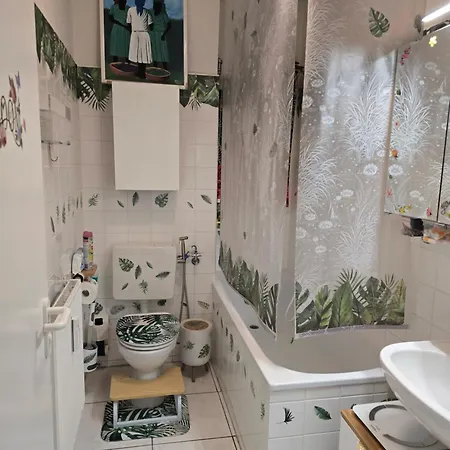 Zentrales Naehe Dom 5 Haltestellen Bis Koelnmesse Kolonia