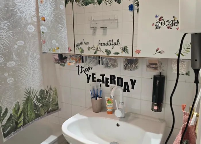 Zentrales Naehe Dom 5 Haltestellen Bis Koelnmesse * كولونيا